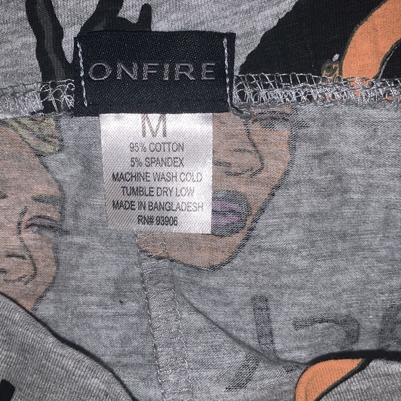 Leggings whit black girls on them - Picture 4 of 4